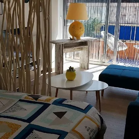 Au Citron Du Cap 아파트 로퀴에브륀캡마르탱